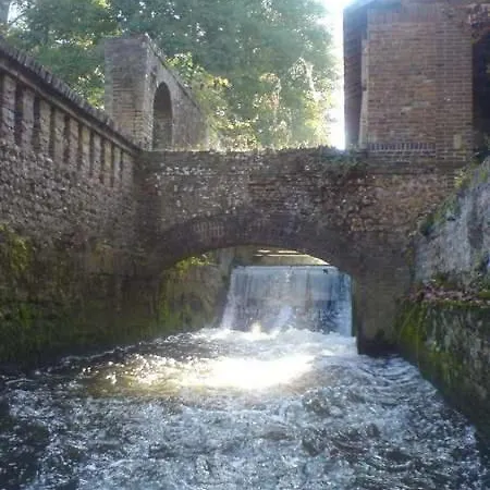 Moulin Des Gondrillers Saint-Martin-dʼÉcublei